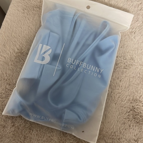 Buffbunny Blizzard Zip Up sports bra - Picture 10 of 10